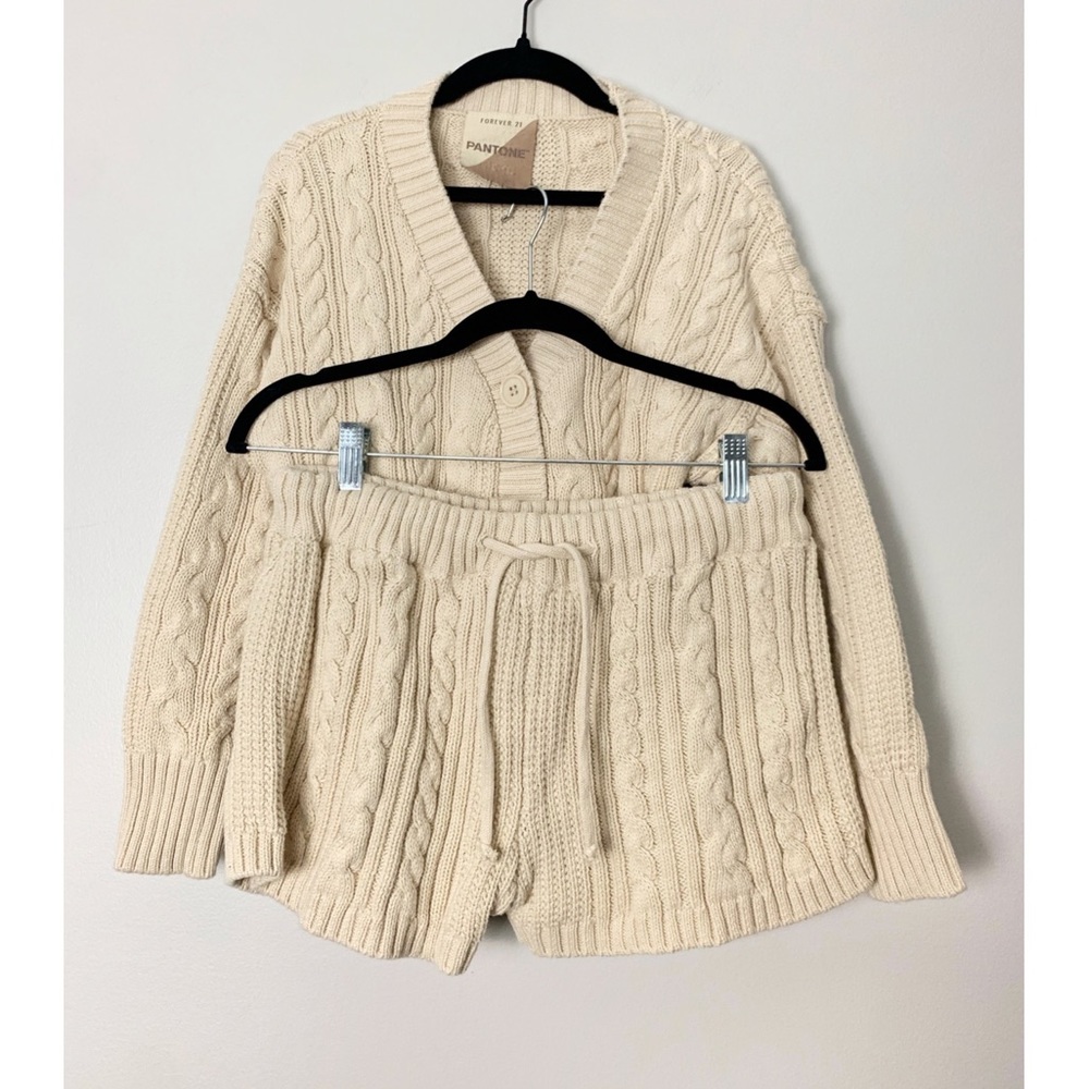 Forever 21 x PANTONE Cream Knit Lounge Set M